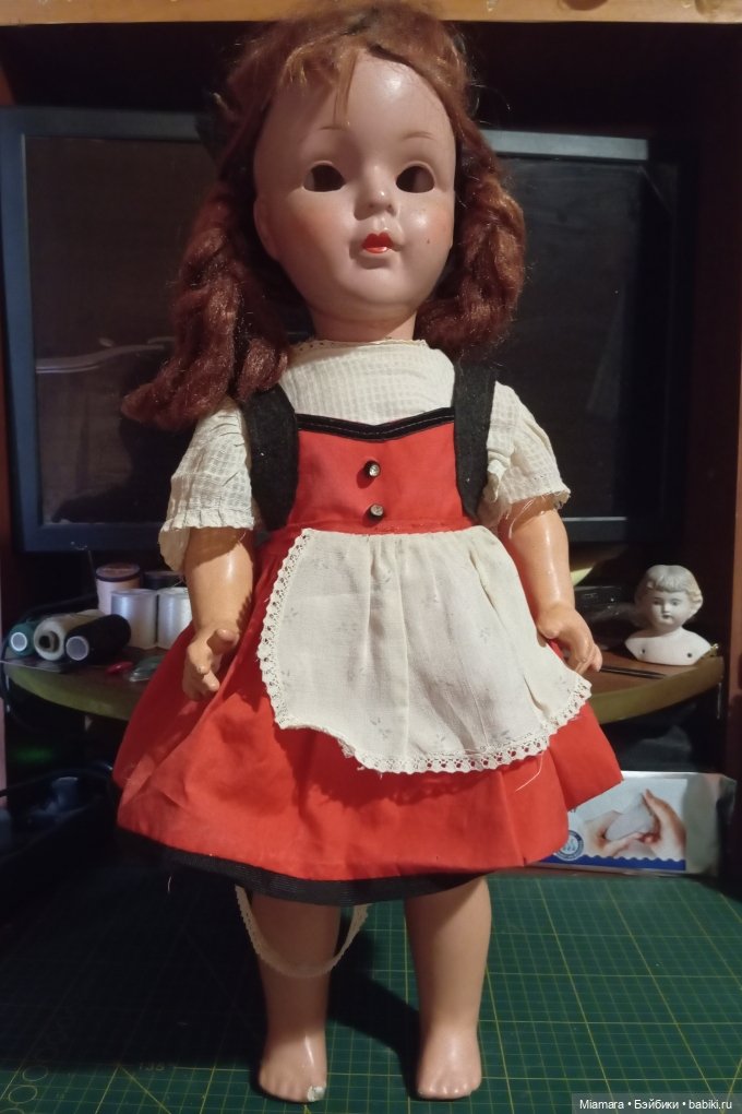 Помогите опознать — Опознание антикварных кукол: поиск по клейму