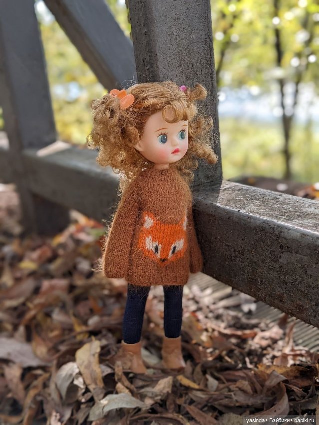 Золотая осень и маленькие ягодки (фото 4)