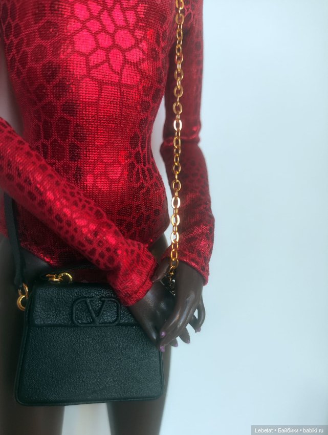 Брендовые сумки 1/6 — Авторские украшения и аксессуары для кукол: фото (фото 5)