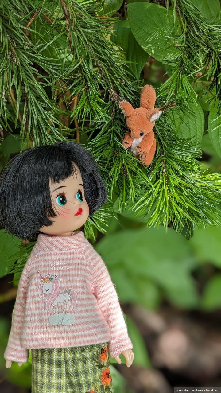 Дачная компания — Куклы Strawberry Planet: Redberry