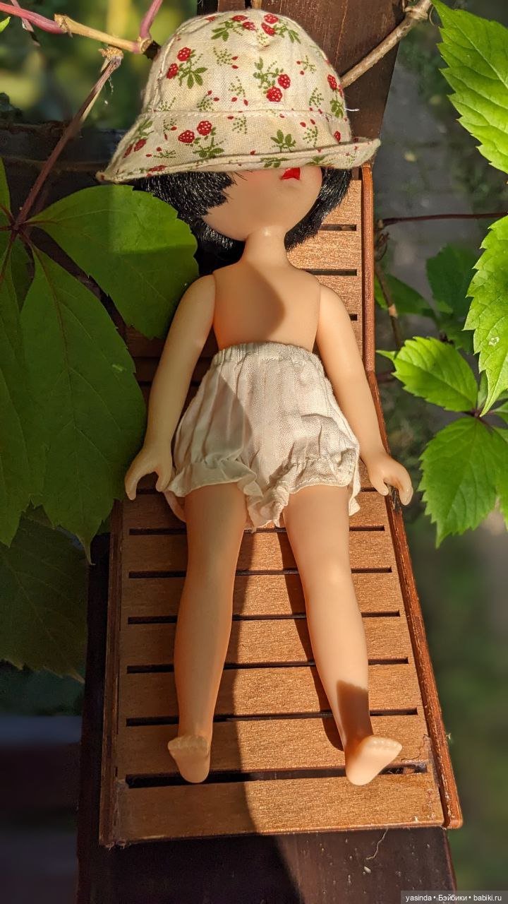 Дачная компания — Куклы Strawberry Planet: Redberry