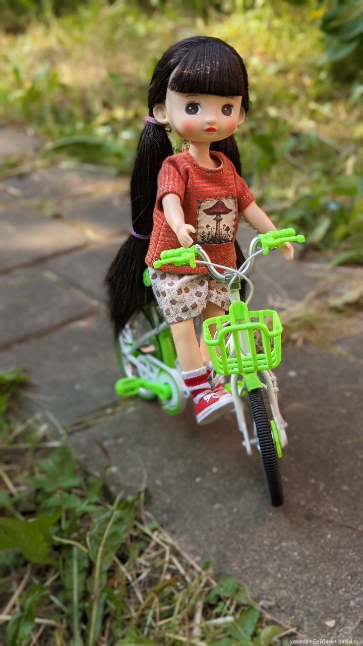 Дачная компания — Куклы Strawberry Planet: Redberry