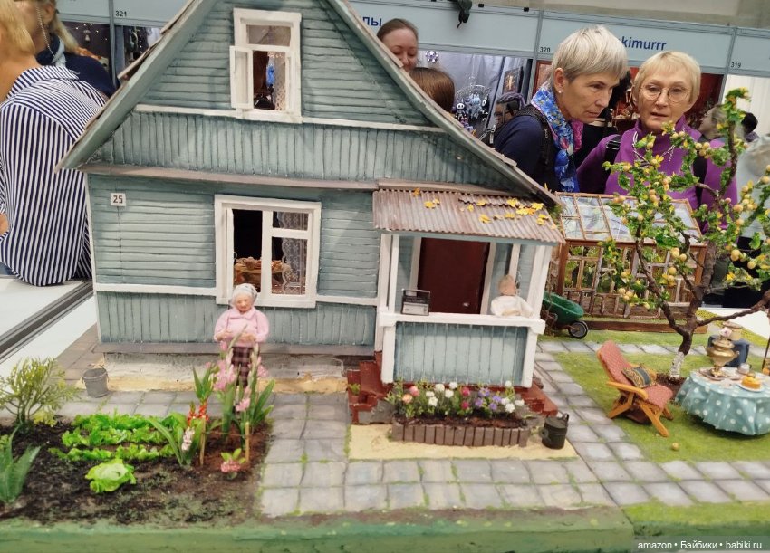Выставка "живых" кукол в Гостином Дворе, 2025