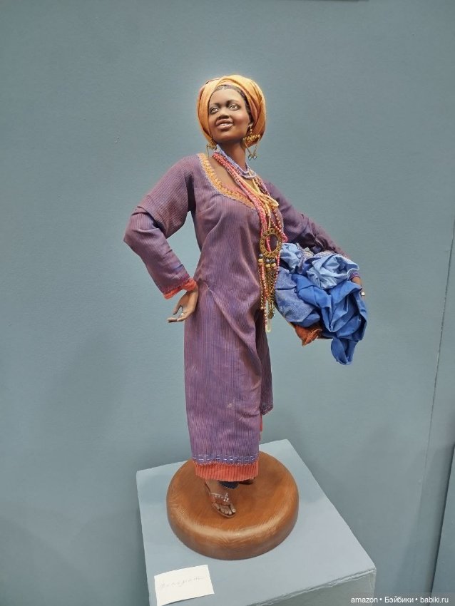 Выставка "живых" кукол в Гостином Дворе, 2025 (фото 4)