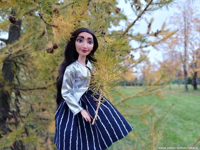 Зулмира в парке — Куклы Disney Animators и Принцессы Диснея: Disney Store