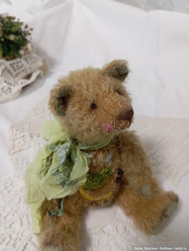 Выставка,, Искусство куклы,, закончилась, а Миша ищет домик