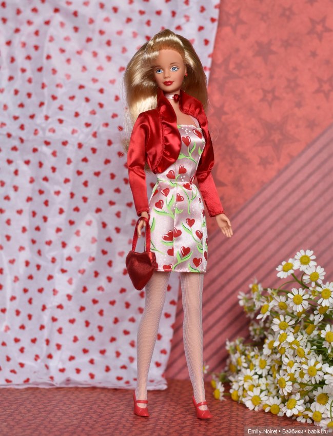 Valentine Style Barbie 1998