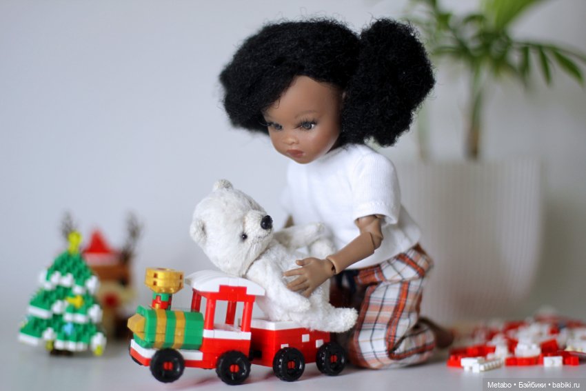 Мелкая. Конструктор. И медведь