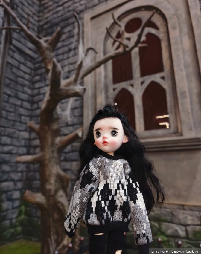 Детишки в парке аттракционов