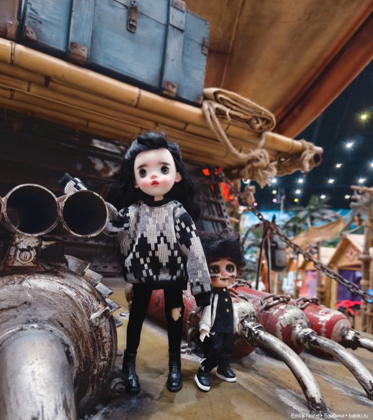 Детишки в парке аттракционов (фото 9)