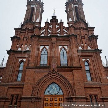 Владивосток. Архитектура. Католический храм Пресвятой Богородицы (фото 4)