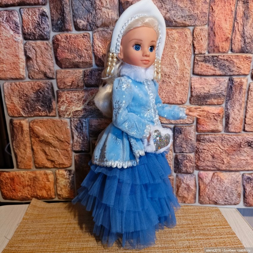 Снегурочка — Российские куклы Весна (фото 4)