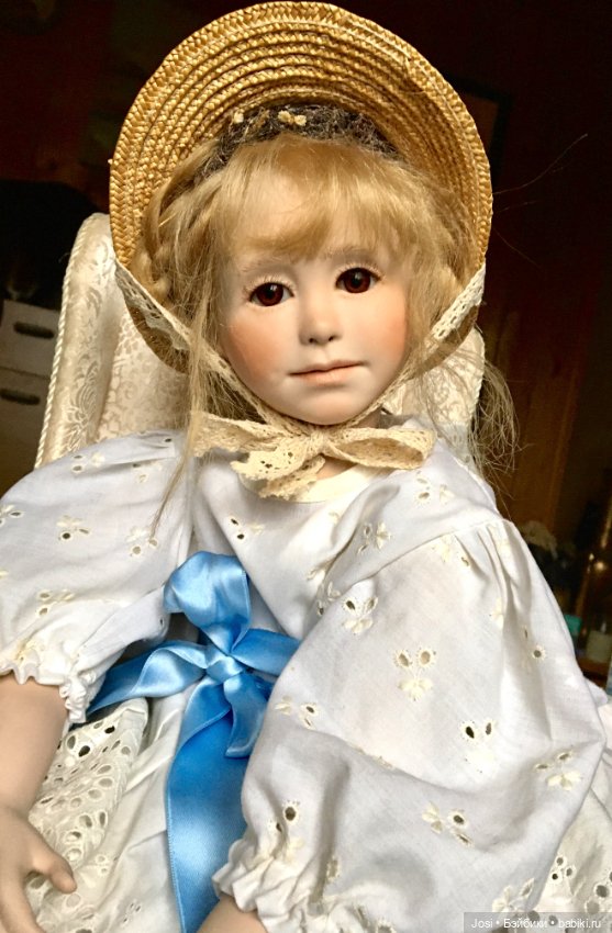 Маленькая барышня Anni от Ruth Treffeisen 1986