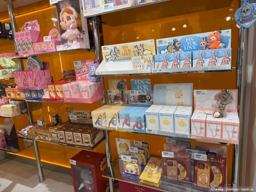 В одном магазинчике Pop Mart