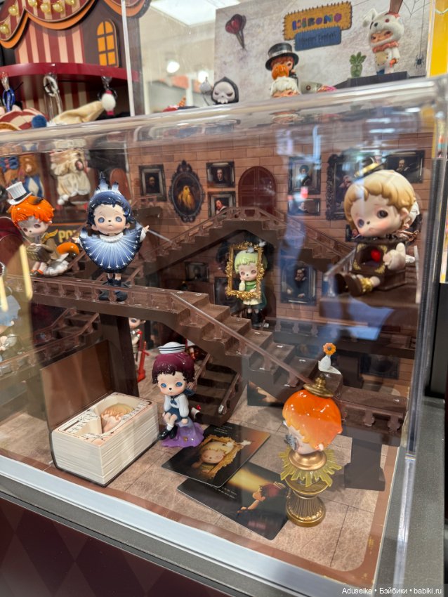 В одном магазинчике Pop Mart