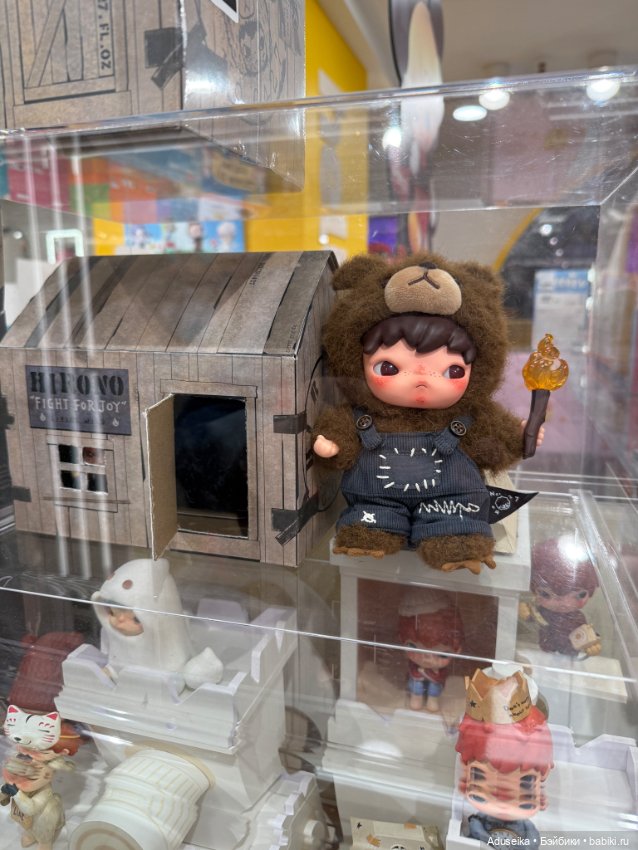 В одном магазинчике Pop Mart