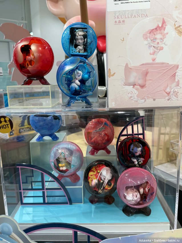 В одном магазинчике Pop Mart (фото 10)