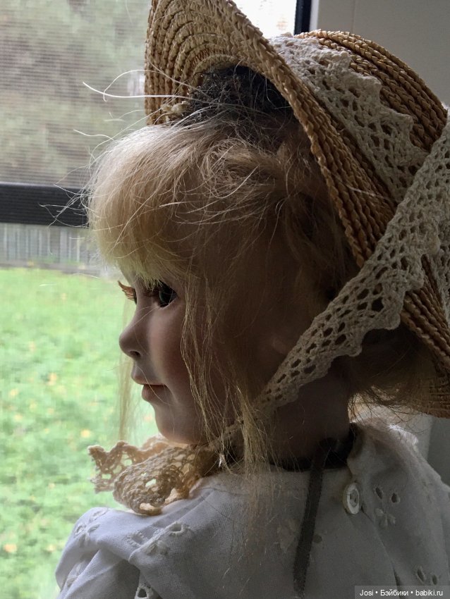 Маленькая барышня Anni от Ruth Treffeisen 1986