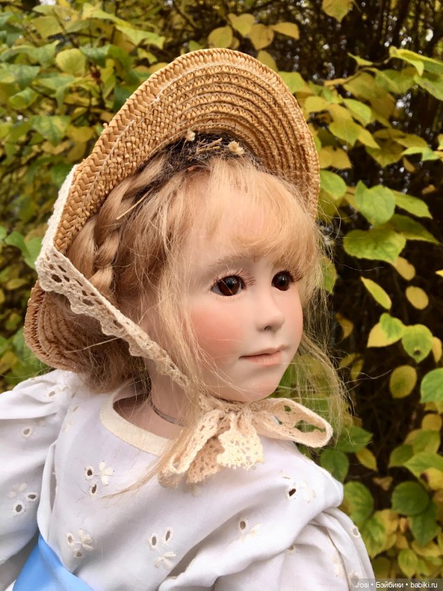 Маленькая барышня Anni от Ruth Treffeisen 1986