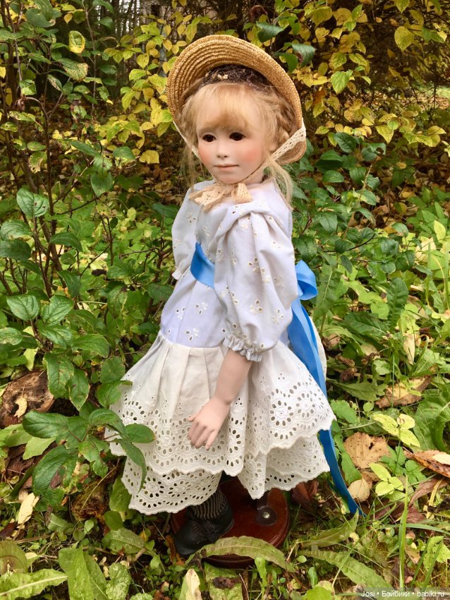 Маленькая барышня Anni от Ruth Treffeisen 1986