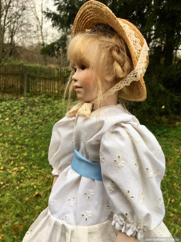 Маленькая барышня Anni от Ruth Treffeisen 1986