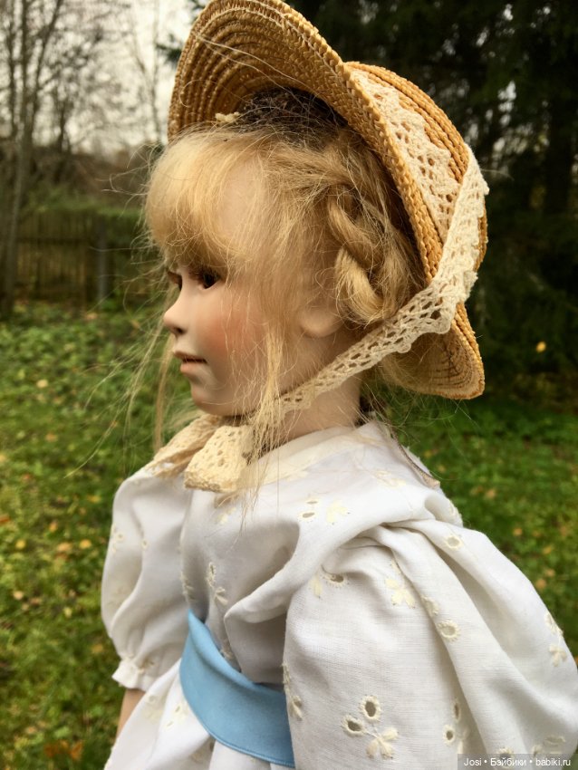 Маленькая барышня Anni от Ruth Treffeisen 1986