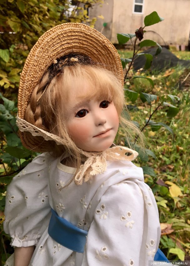 Маленькая барышня Anni от Ruth Treffeisen 1986