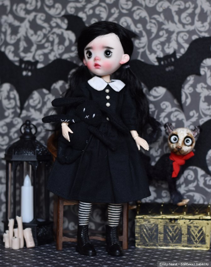 Еще одна из рода Аддамс — ООАК и репейнт игровых кукол: Bratz (фото 5)