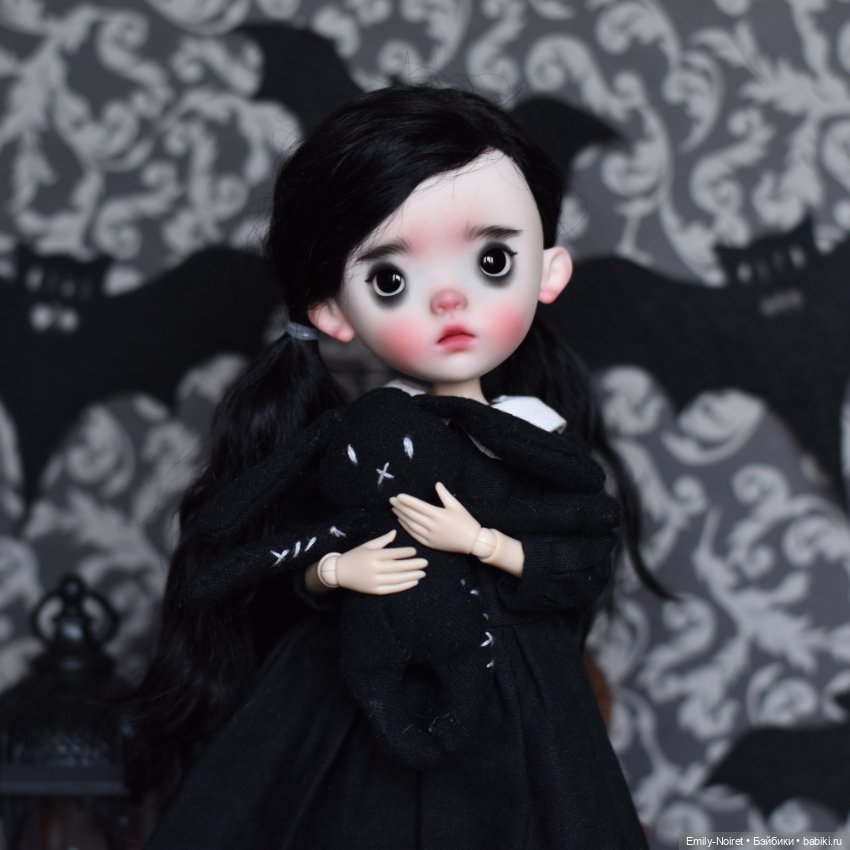 Еще одна из рода Аддамс — ООАК и репейнт игровых кукол: Bratz (фото 4)