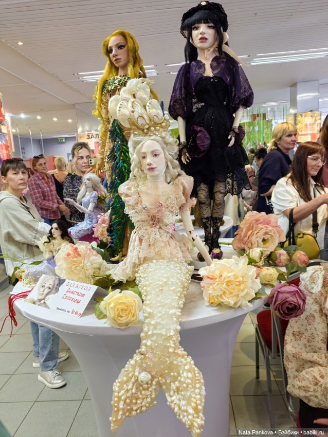 Выставка "Бал кукол" в Новосибирске, часть 3