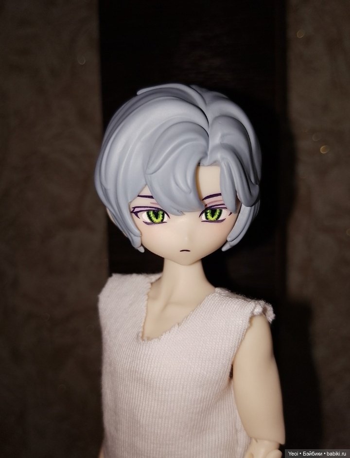 Новенький Зак на прогулке в парке с друзьями)