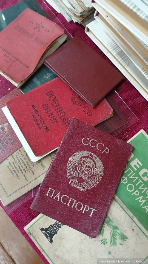 Музей СССР в селе Лядины. Много куколок)))