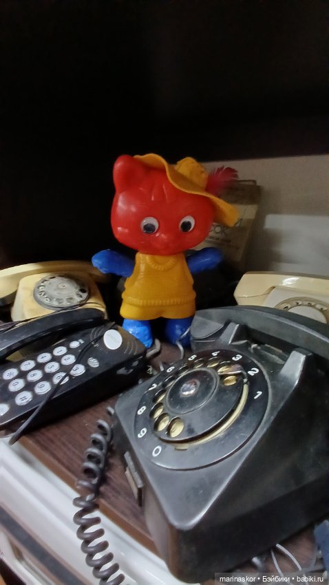 Музей СССР в селе Лядины. Много куколок)))