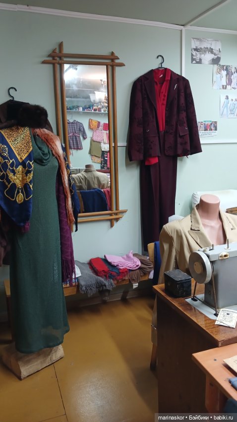 Музей СССР в селе Лядины. Много куколок)))