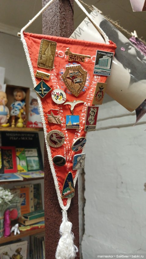 Музей СССР в селе Лядины. Много куколок)))