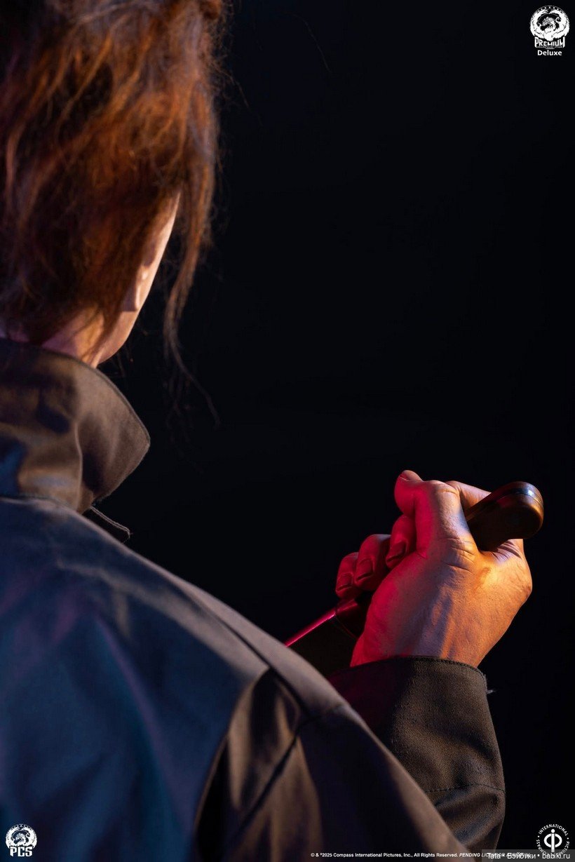 Premium Collectibles Studio - бюст Майкла Майерса (фото 6)