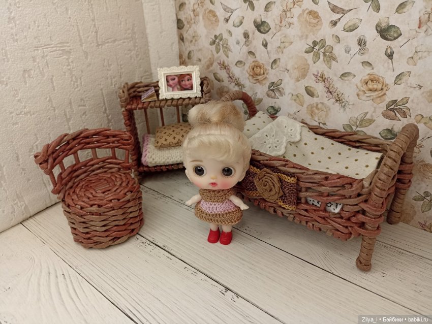 Плетеная спальня для мини-кукол (фото 4)