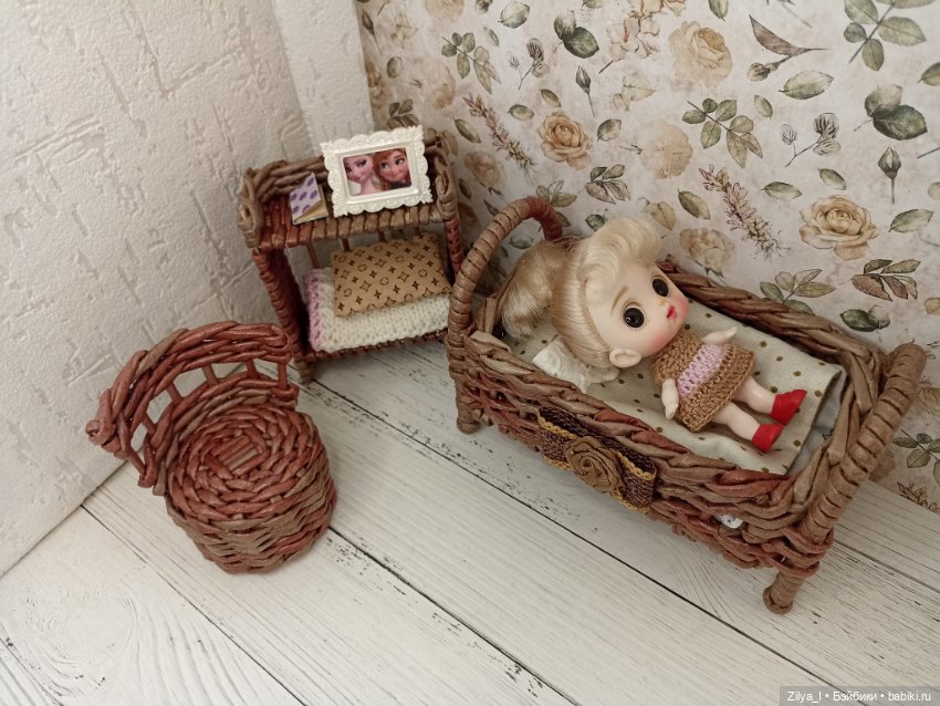 Плетеная спальня для мини-кукол (фото 5)