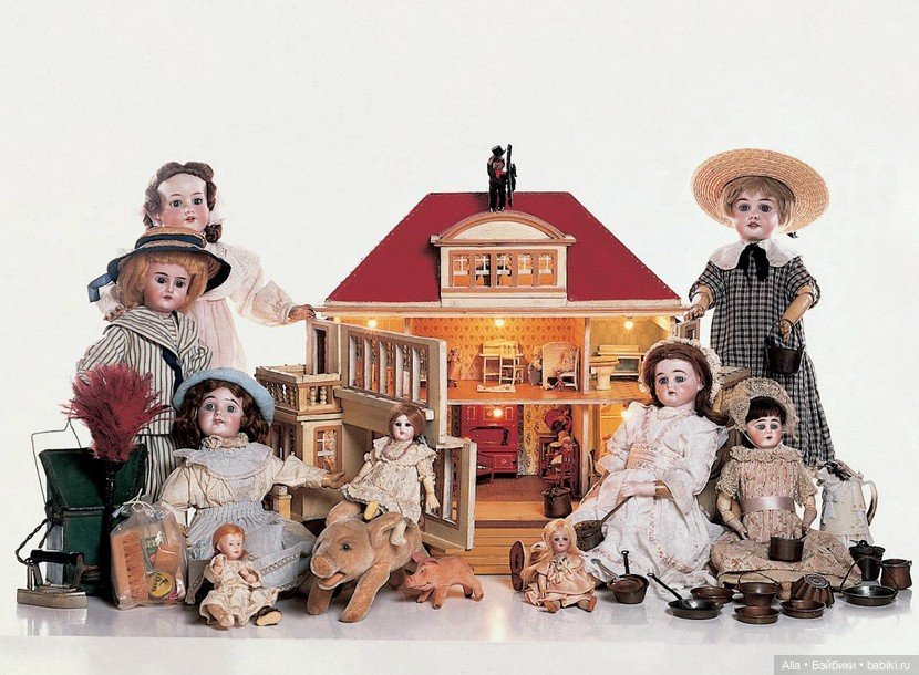 Музей кукол и игрушек - замок Рокка ди Анджера