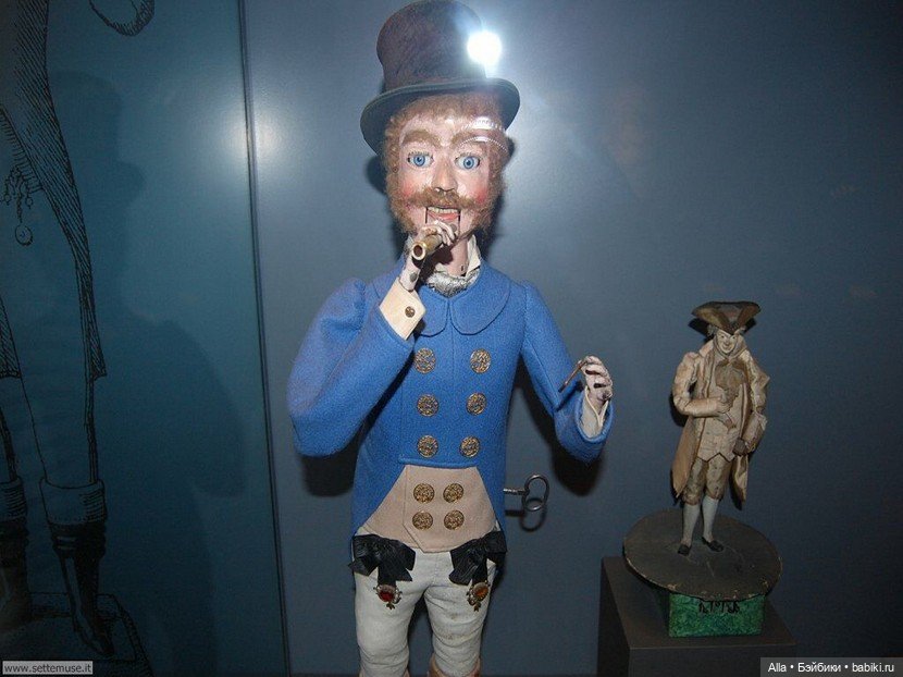 Музей кукол и игрушек - замок Рокка ди Анджера