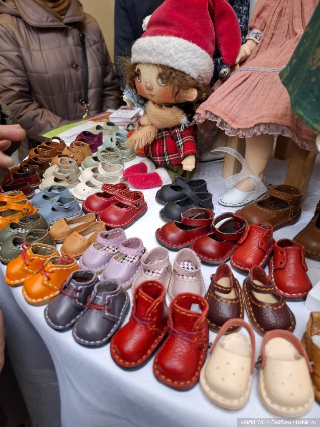 Мишка с куклою — Выставки кукол и мишек Тедди: фоторепортажи
