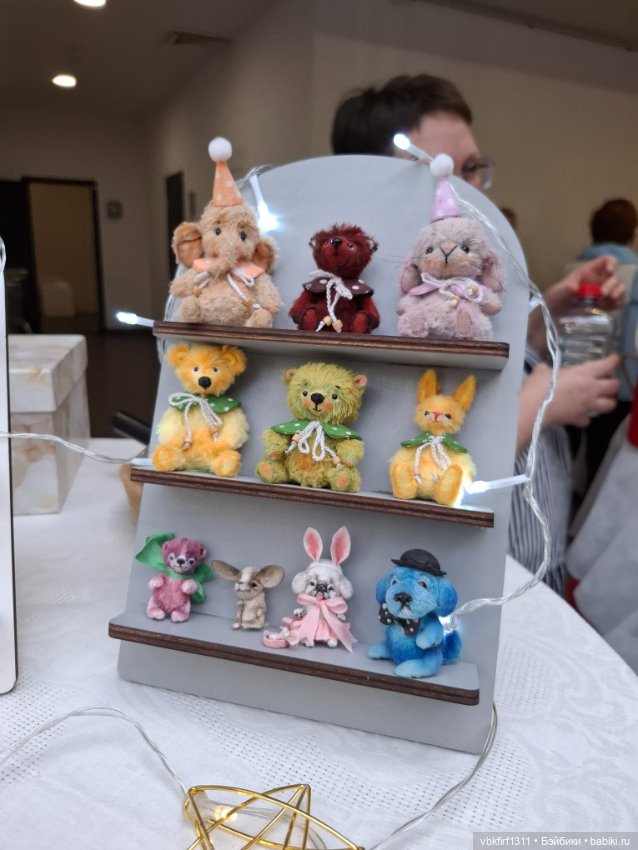 Мишка с куклою — Выставки кукол и мишек Тедди: фоторепортажи