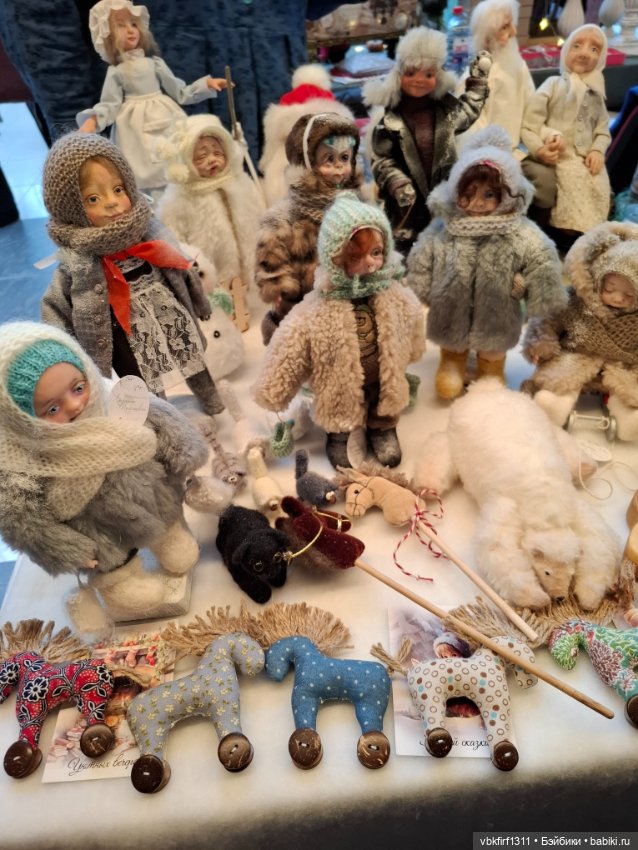 Мишка с куклою — Выставки кукол и мишек Тедди: фоторепортажи