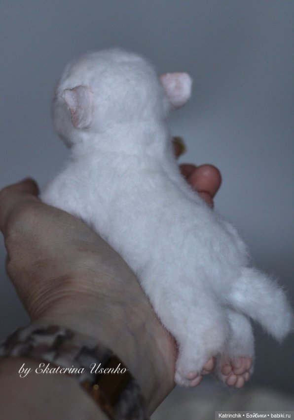 Новорожденный щенок — Авторские игрушки из разных материалов: синельная проволока