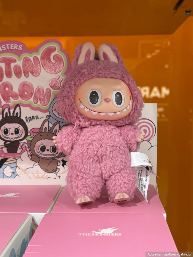 В одном магазинчике Pop Mart