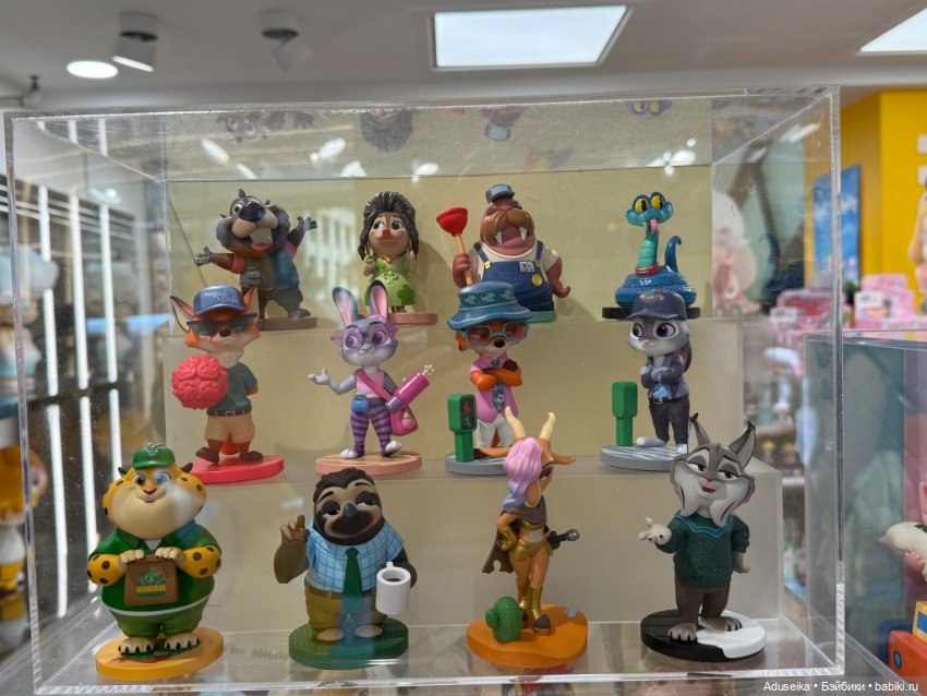 В одном магазинчике Pop Mart