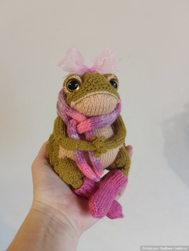 Жабонька Люси — Вязаные игрушки и амигуруми: крючком