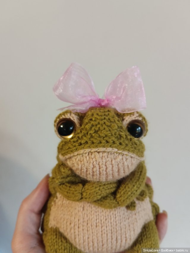Жабонька Люси — Вязаные игрушки и амигуруми: крючком (фото 5)