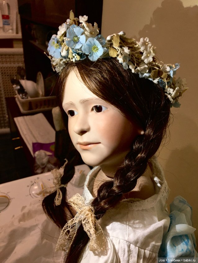 Прекрасная Fabienne в фарфоре от Ruth Treffeisen