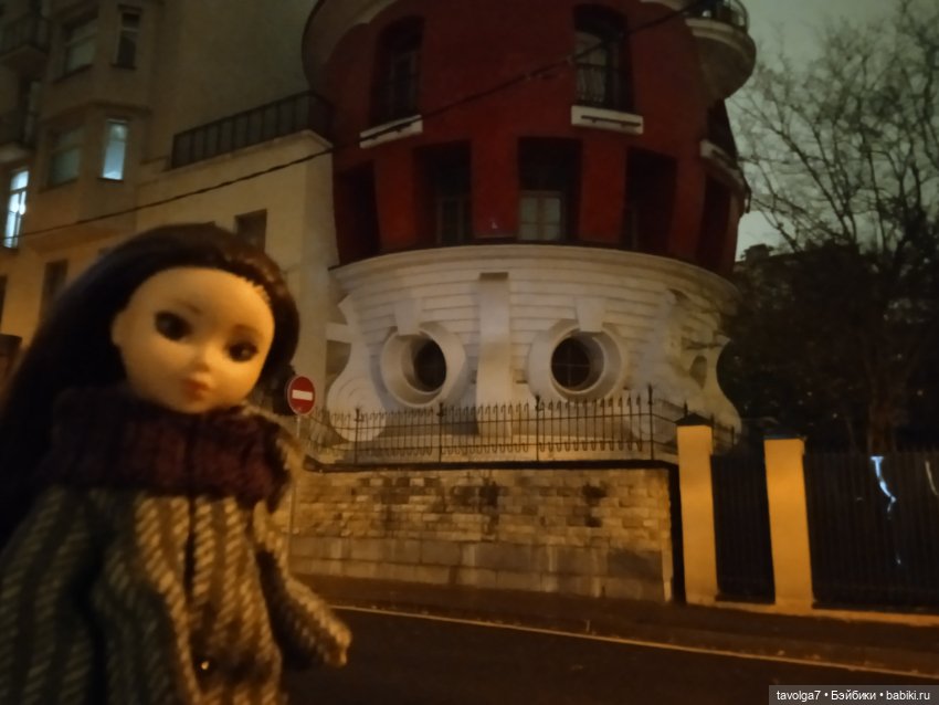 Аня "Умницы" Весна октябрь, Москва, Покровка